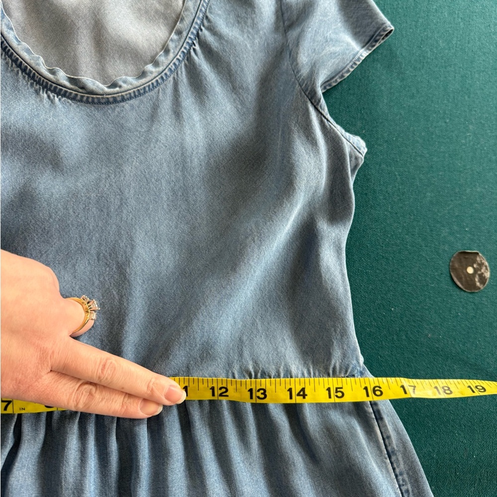 Soft Surroundings Kara Tiered Chambray Midi Dress Size Petite Medium Lyocell - Picture 11 of 14